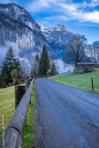 Wallpaper Mural path in the mountains Torontodigital.ca