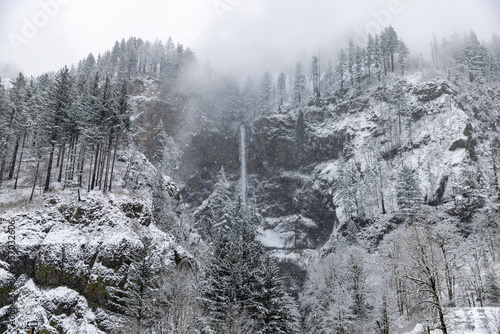 Fotografie "Portland, Oregon \ USA - December 28 2021: View at famouus Multnomah falls at C