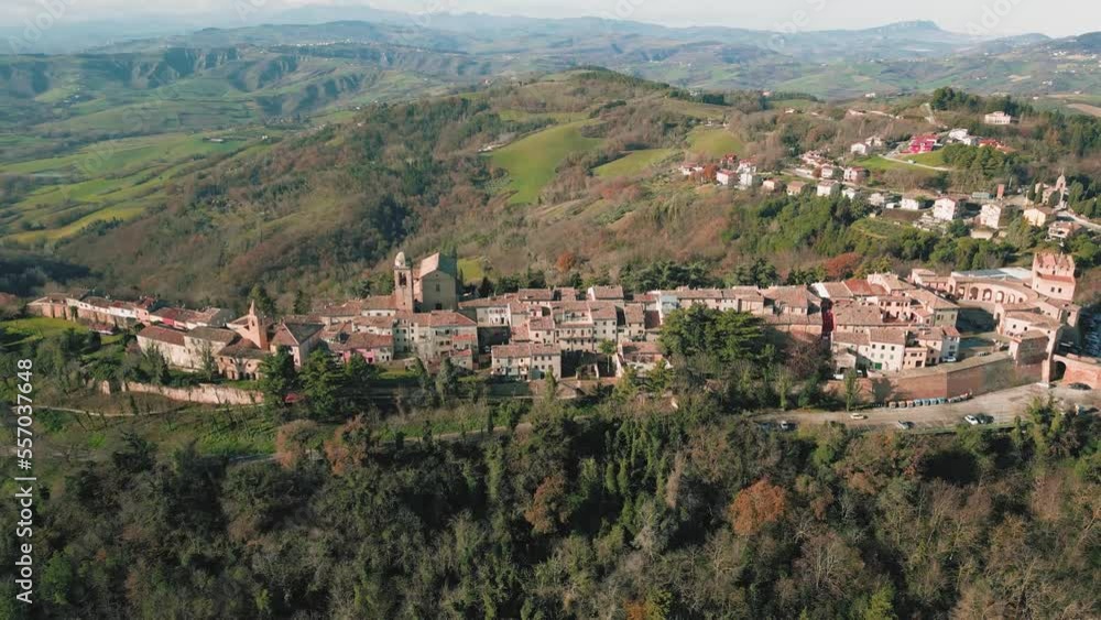 italItaly, December 2022: aerial view of the beautiful medieval village of Mondaino in the province of Rimini in the Emilia Romagna region