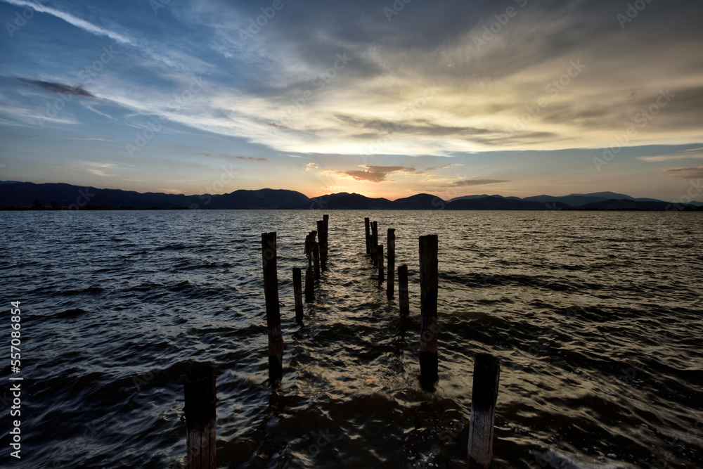 Fototapeta premium sunset on the lake