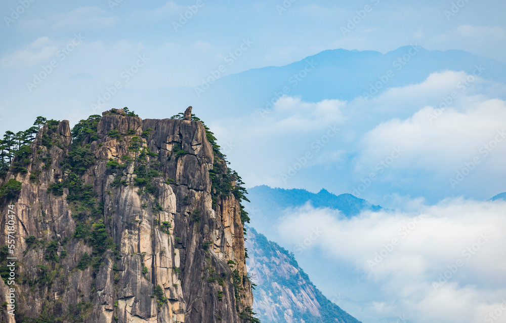 Naklejka premium Natural scenery of Huangshan Scenic Area in Anhui Province