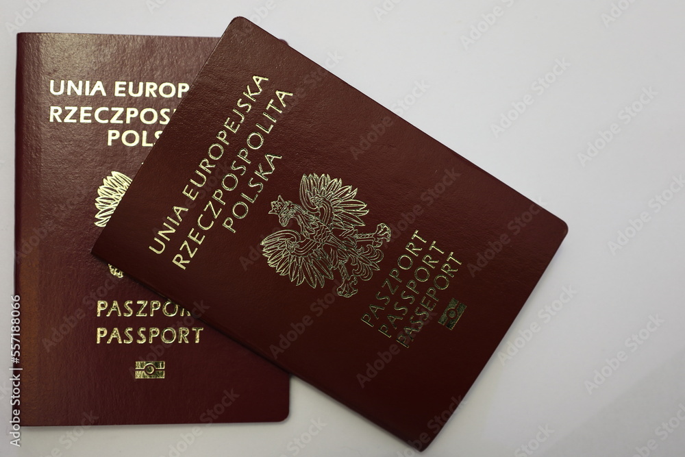 polskie paszporty - obrazy, fototapety, plakaty 