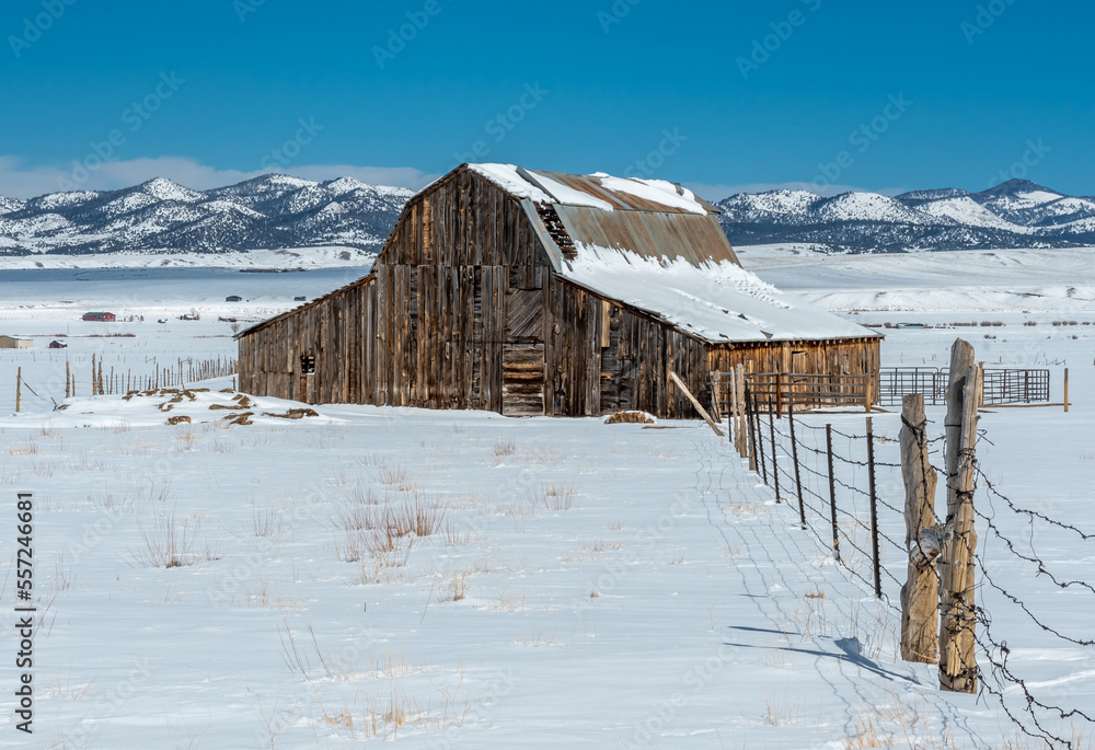 Old Barn in Colorado's Wet Mountain Valley