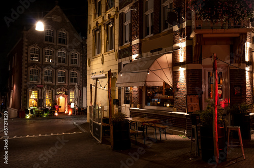 Fototapeta Naklejka Na Ścianę i Meble -  Roermond Holland Netherlands Altstadt, Marktplatz am Rathaus