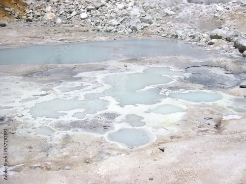 Fotografie Blue Gray Hydrothermal Pools at Lassen Volcanic National Park