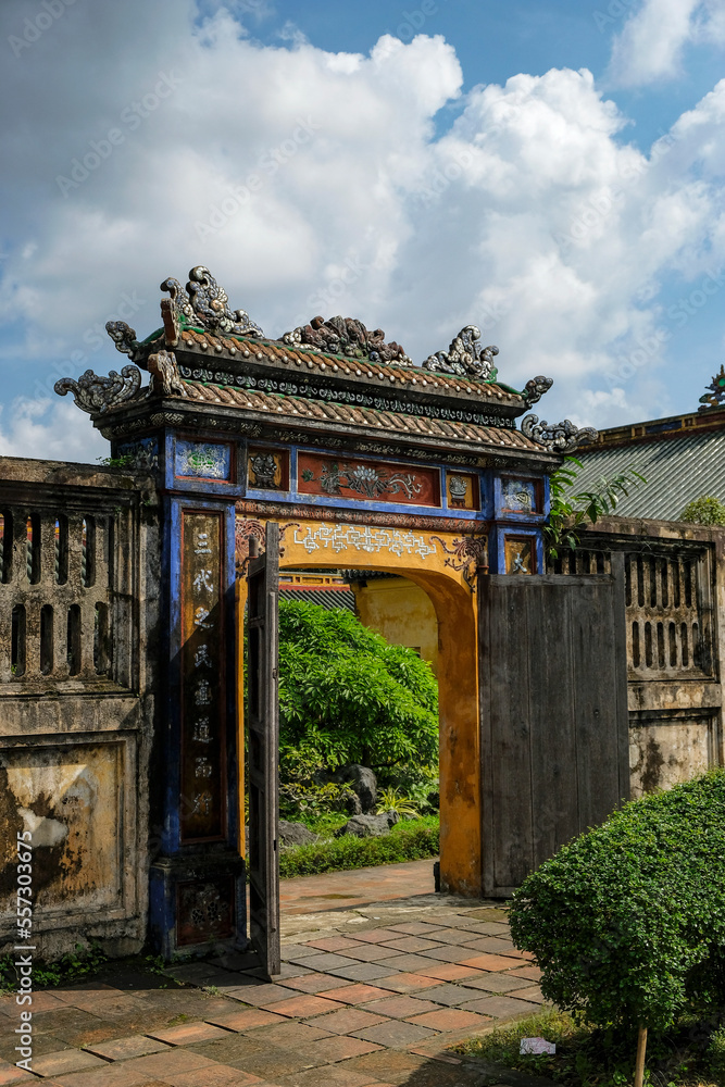 Obraz premium Hue, Vietnam - December 24, 2022: Views of the Imperial City in the citadel of the city of Hue in Vietnam.