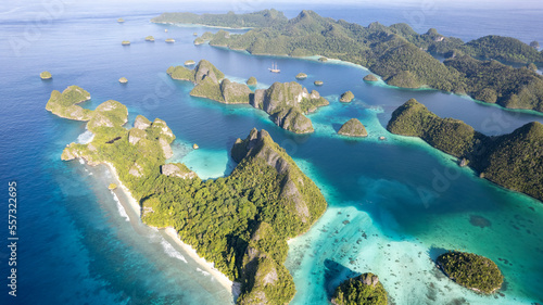 Foto Aerial view of Wayag Islands, Raja Ampat Indonesia.
