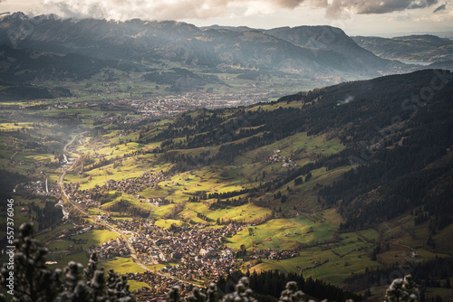 Blick vom Iseler auf Bad Hindelang im Allgäu