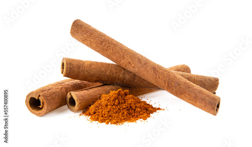 Photo cinnamon sticks stacked and powder on transparent png