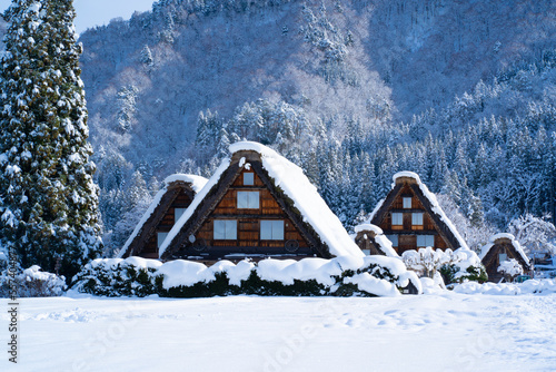 世界遺産 白川郷 三小屋（三連合掌）