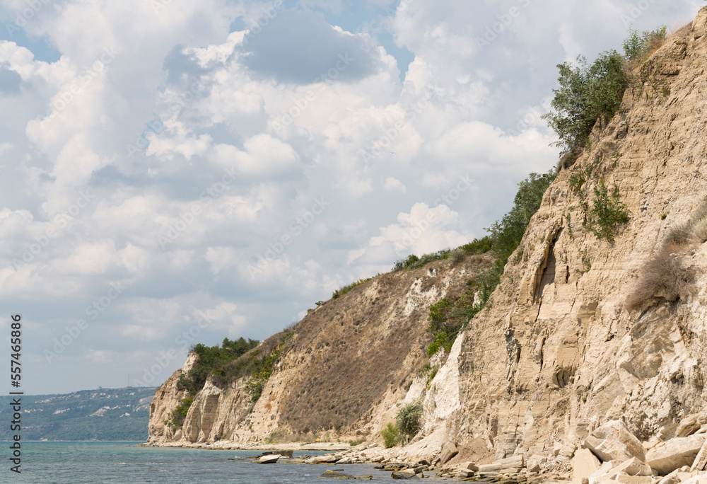 Fototapeta premium Bulgarian resort-Balchik. Rocky cliffs of sedimentary rock on the Black Sea coast.