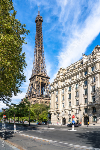 Fototapeta Naklejka Na Ścianę i Meble -  Eiffel tower, Paris