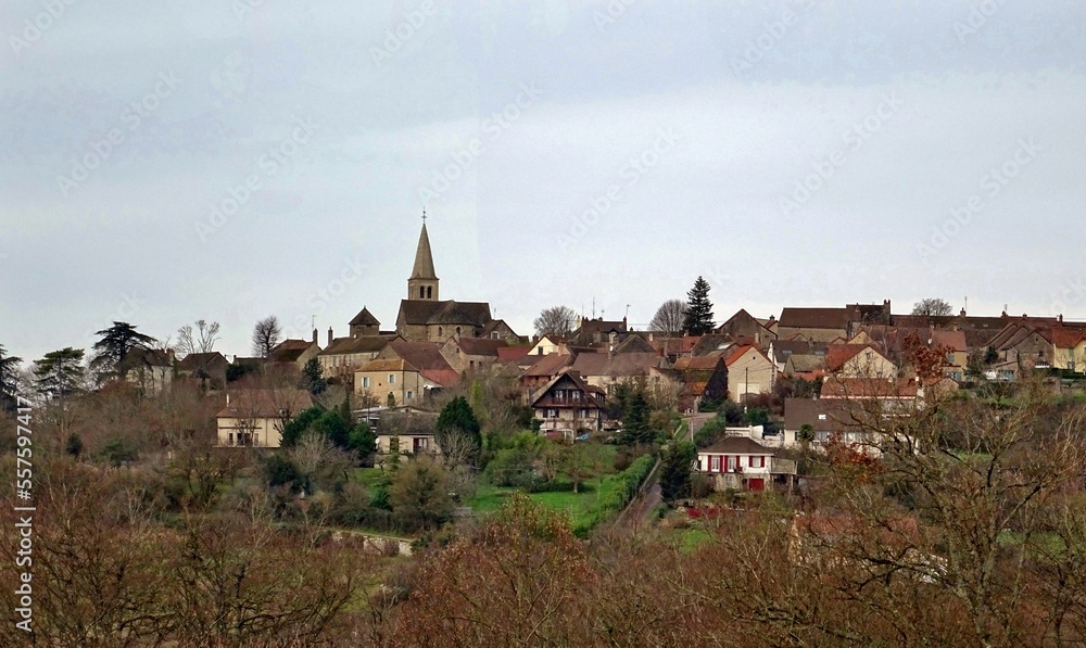 Le village de Aluze dans la côte Chalonnaise.