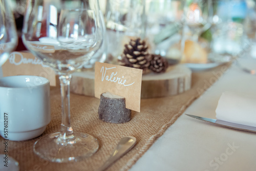 Wallpaper Mural table de restaurant - décoration pour repas de fête Torontodigital.ca