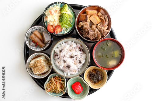 彩りが沢山ある和食、朝食、定食