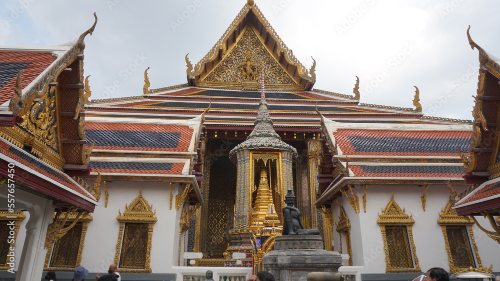 Naklejka premium Ttemple Para Knew Temple city Temple Thai Thai Art