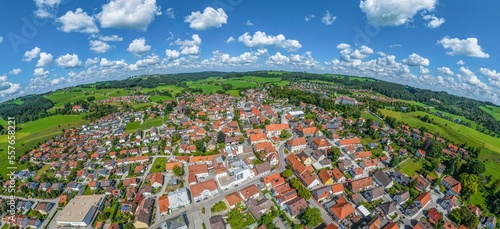 Ausblick über die Gemeinde Obergünzburg im Ostallgäu