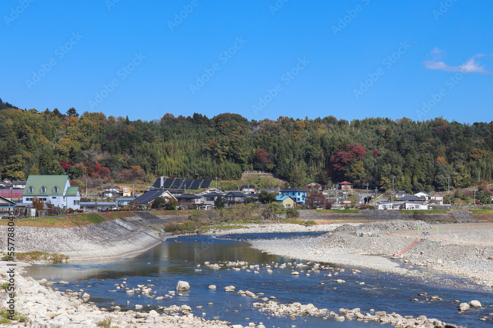 Fototapeta premium 天竜川(長野県中川村)