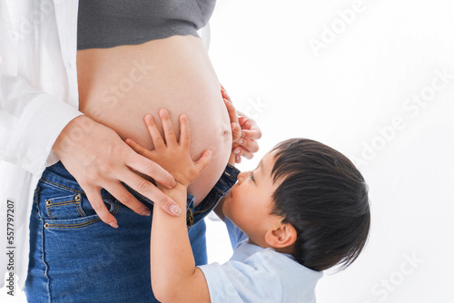 Foto 妊婦のお母さんと男の子