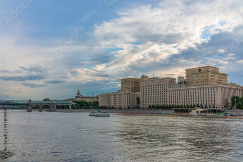 View of the Ministry of Defence of Russian Federation, and Moscow river embakmen © Dmitrii Potashkin