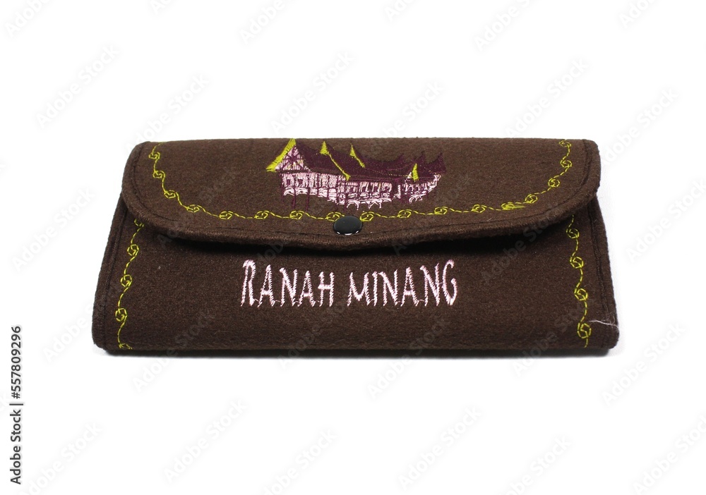 Obraz premium Minangkabau traditional brown flannel wallet