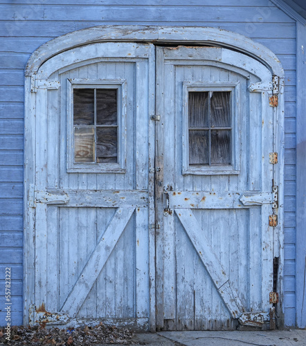 facade view of old house door