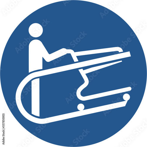 ISO 7010 M060 – Hold the trolley handle