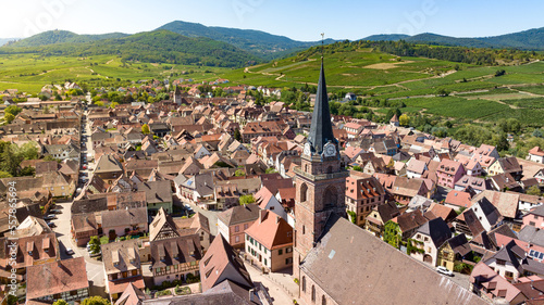 Vue aérienne du village de Bergheim, Alsace. L'un des plus beaux villages de France