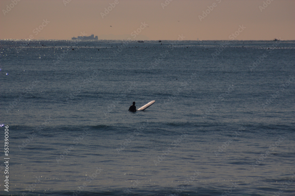 해운대 바다에 있는 서퍼, Surfer in the Busan ocean