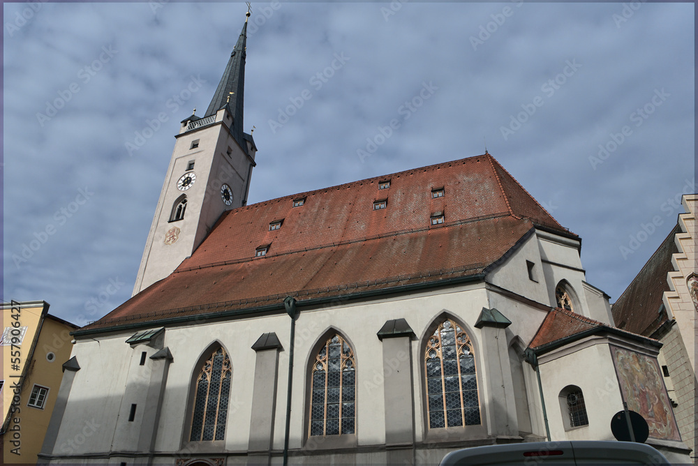Obraz premium panoramic view of bavarian city Wasserburg am Inn