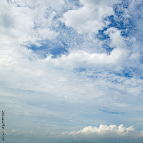 Fototapeta Naklejka Na Ścianę i Meble -  Blue sky and cumulus clouds.