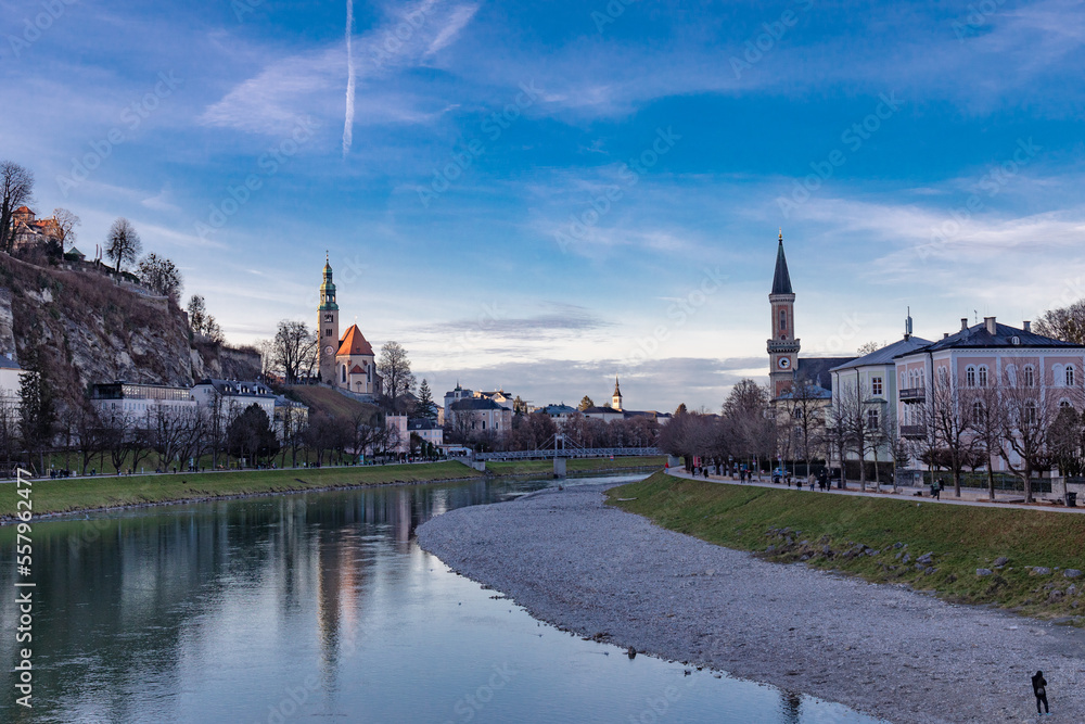 Fototapeta premium view of the evening salzburg