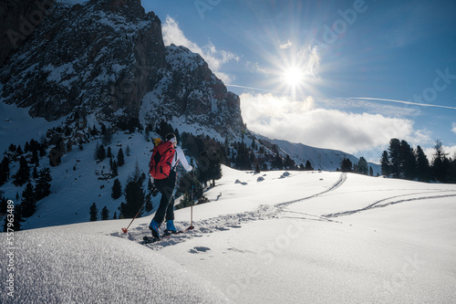 Skitour in den Alpen der Dolomiten photo