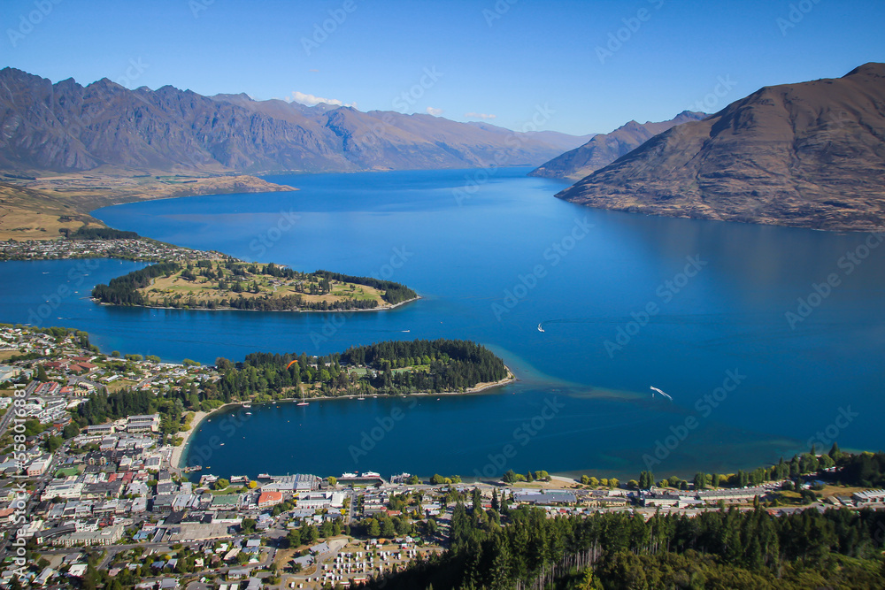 Qeenstown stunning views, beautiful scenery and landscape, mountains and lakes, South Island, New Zealand