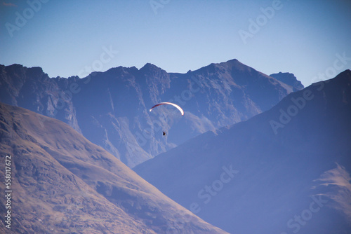 Qeenstown paragliding breathtaking stunning views, beautiful scenery and landscape, mountains and lakes, South Island, New Zealand