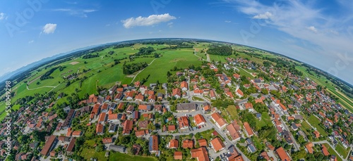Fototapeta Naklejka Na Ścianę i Meble -  Panorama-Ausblick über die Gemeinde Rott im Lechrain