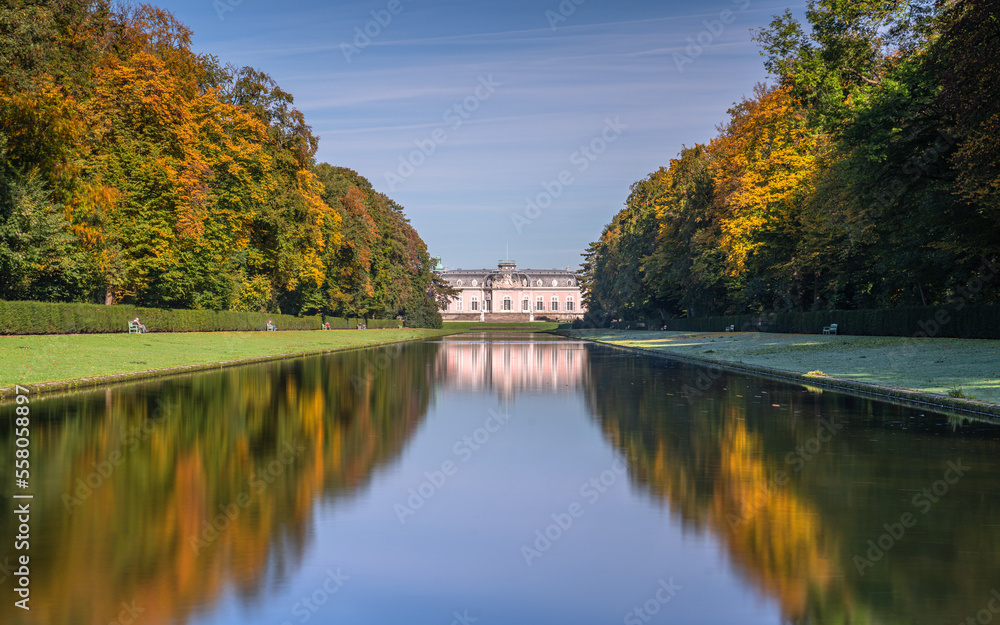 Fototapeta premium Benrath castle, Dusseldorf, Germany
