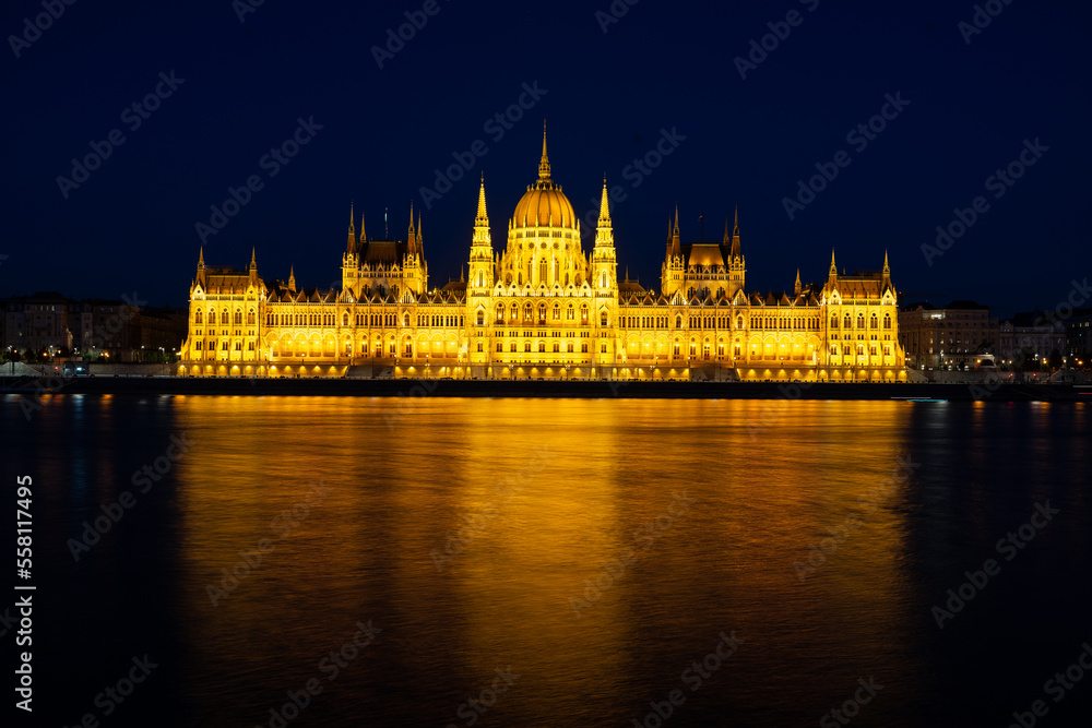 Fototapeta premium Scenery after sunset of the Hungarian Parliament Building, the symbol of Budapest