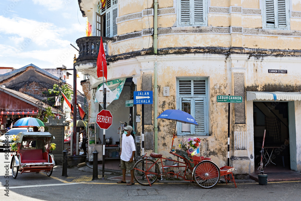 Obraz premium Historical part of George town, traditional colonial architecture in George town, Penang, Malaysia