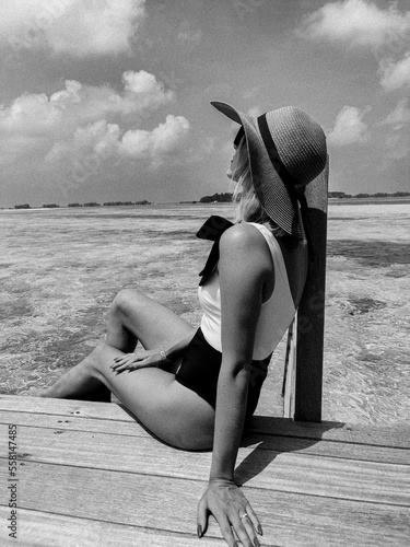 Women on the beach - black and white