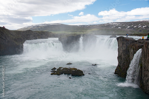 Godafoss Wasserfall, Island
Wasserfall Godafoss, der Wasserfall der Götter im Norden Islands