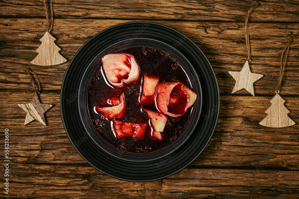 Beetroot borscht with small dumplings - obrazy, fototapety, plakaty 