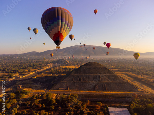 Sunrise on hot air balloon over the Teotihuacan pyramid