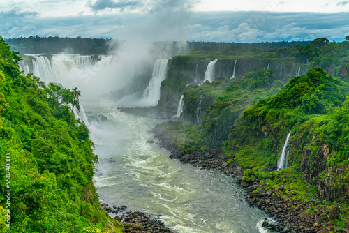 Fototapeta Naklejka Na Ścianę i Meble -  Iguazu Waterfalls seen from the BRazilian side