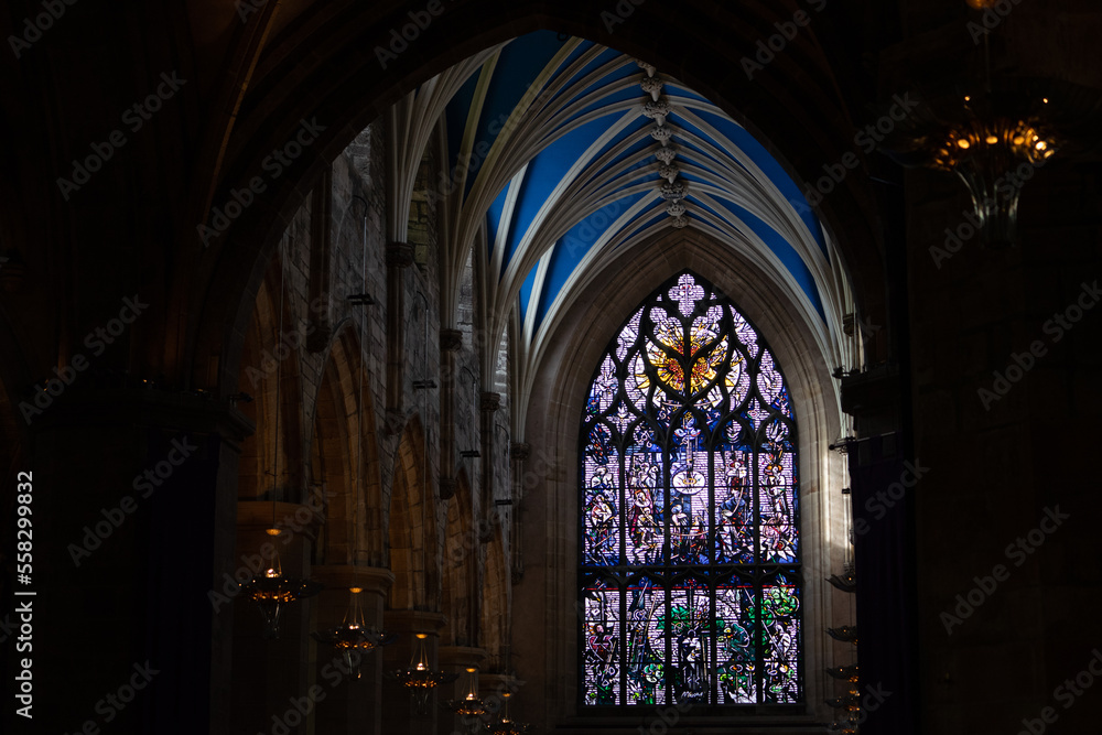 St Giles' Cathedral , Romanesque style Catholic church interior and stain glass window at the Royal Miles Street during winter in Edinburgh , Scotland : 28 February 2018
