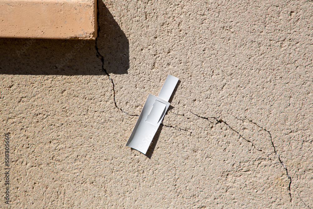 monitor crack width variation wall cement at the window sill by subsidence of ground make slit linear fracture at angle monitor crack width variation wall cement at the window sill by subsidence of ground make slit linear fracture at angle