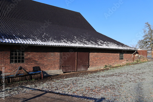 Landwirtschaftliches Gebäude bei Beckum im Münsterland photo