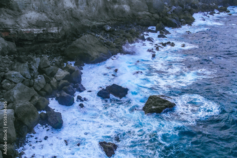 Der wilde Atlantik an der Nordwestküste der Insel Teneriffa