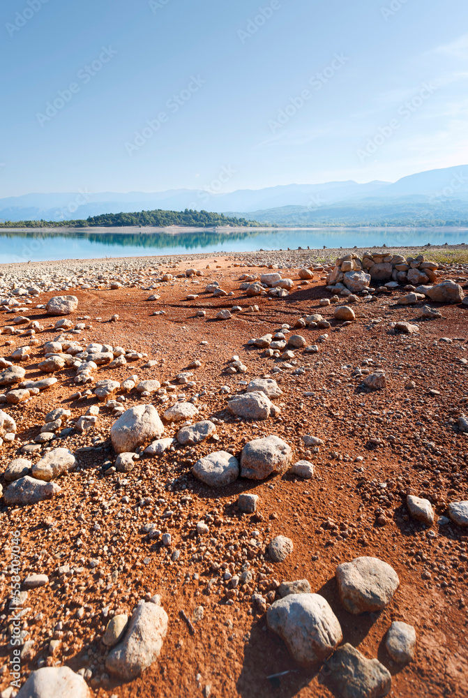Parc du Verdon, effet de la sécheresse au Lac de Sainte Croix du Verdon Stock Photo Adobe Stock