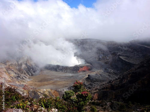 Vulkan in Costa Rica © Arnold